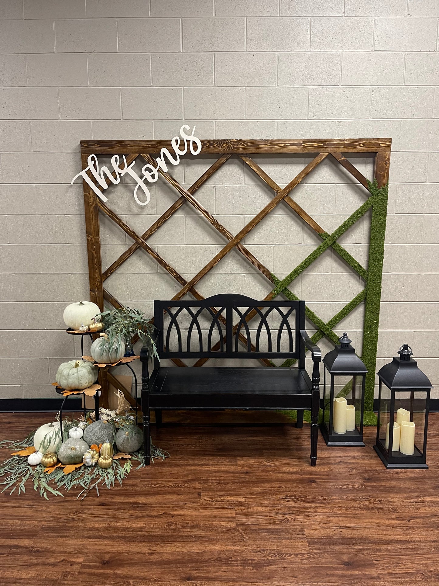 Cut out Name signn